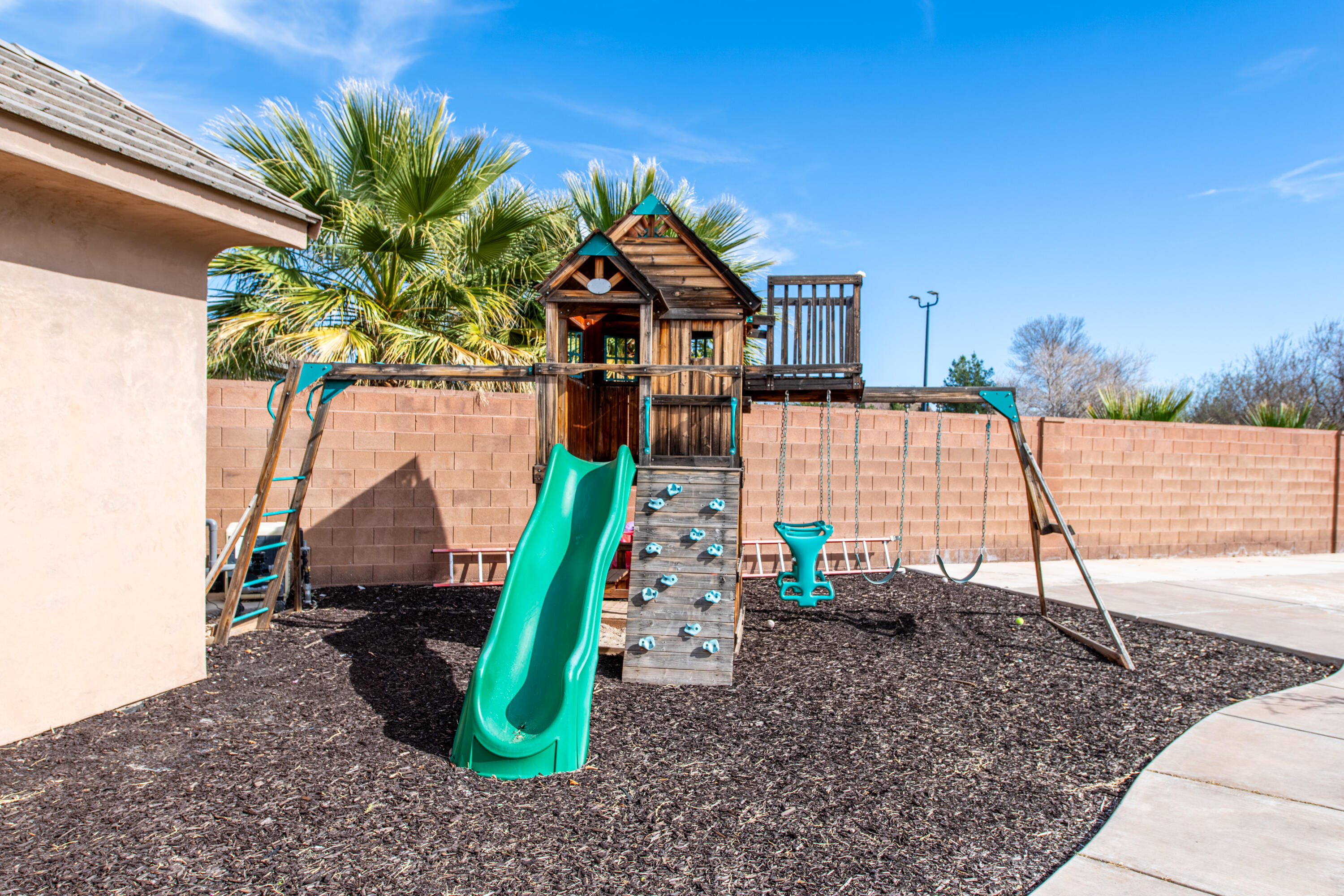 RIVER WILLOW - Residential