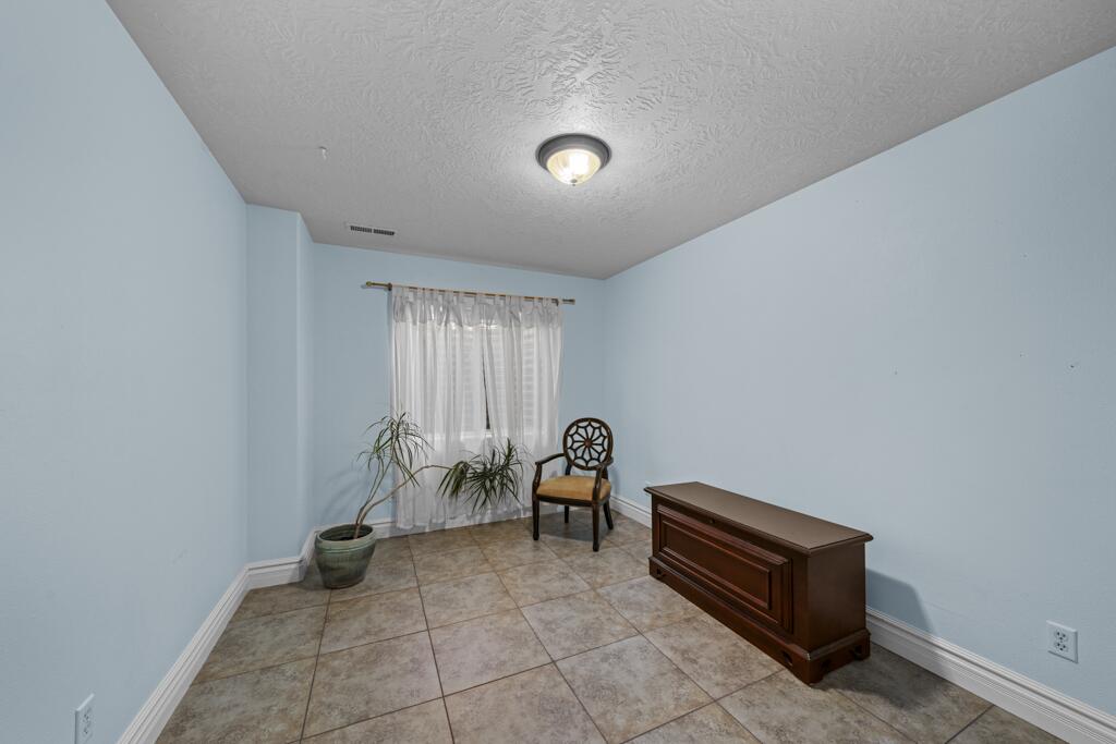 ROBERTS RANCH ESTATES - Residential