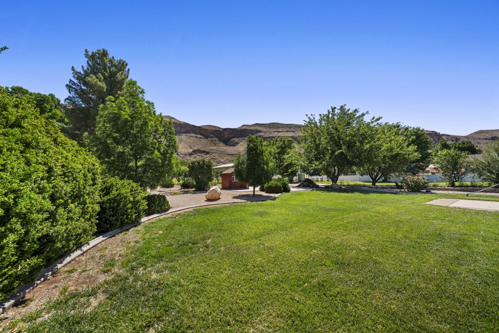 ROBERTS RANCH ESTATES - Residential