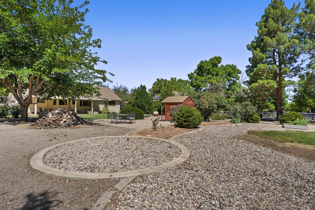 ROBERTS RANCH ESTATES - Residential