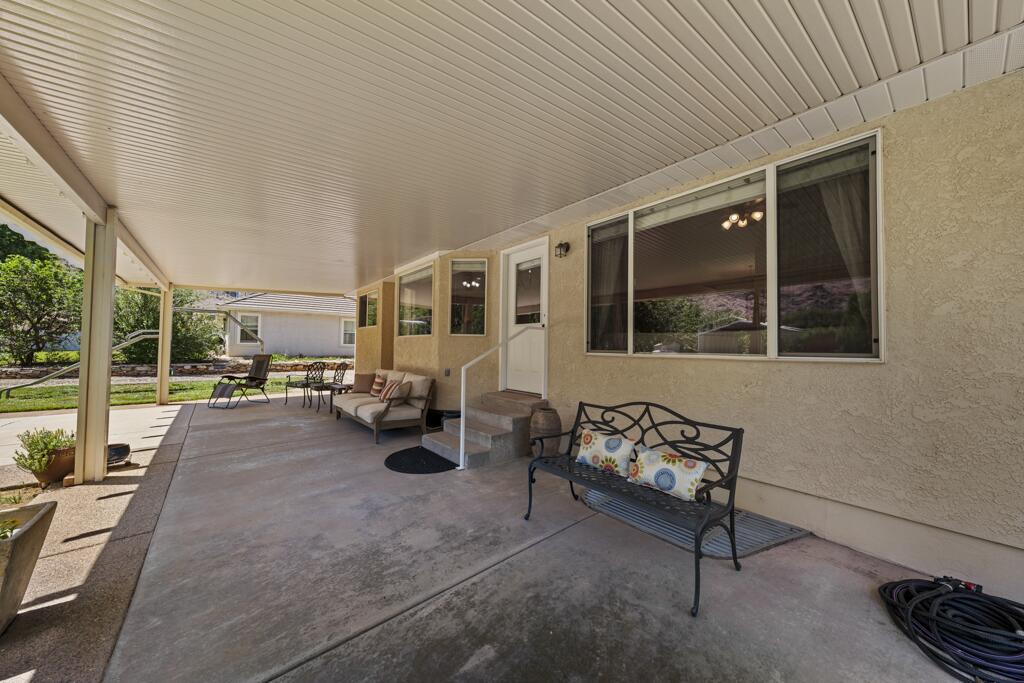 ROBERTS RANCH ESTATES - Residential