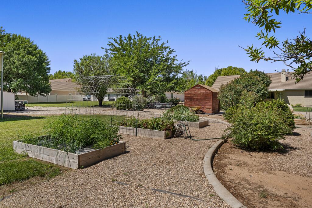 ROBERTS RANCH ESTATES - Residential
