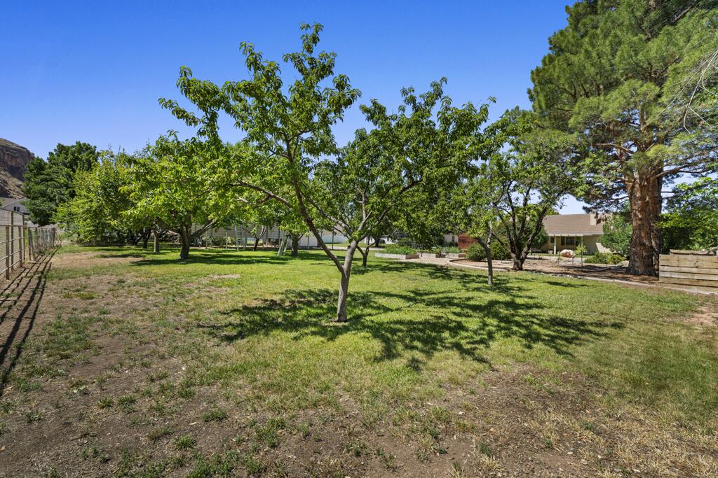 ROBERTS RANCH ESTATES - Residential
