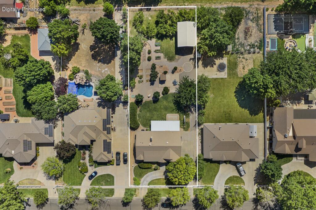 ROBERTS RANCH ESTATES - Residential