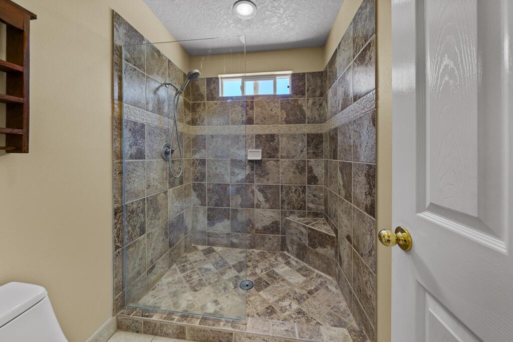 ROBERTS RANCH ESTATES - Residential