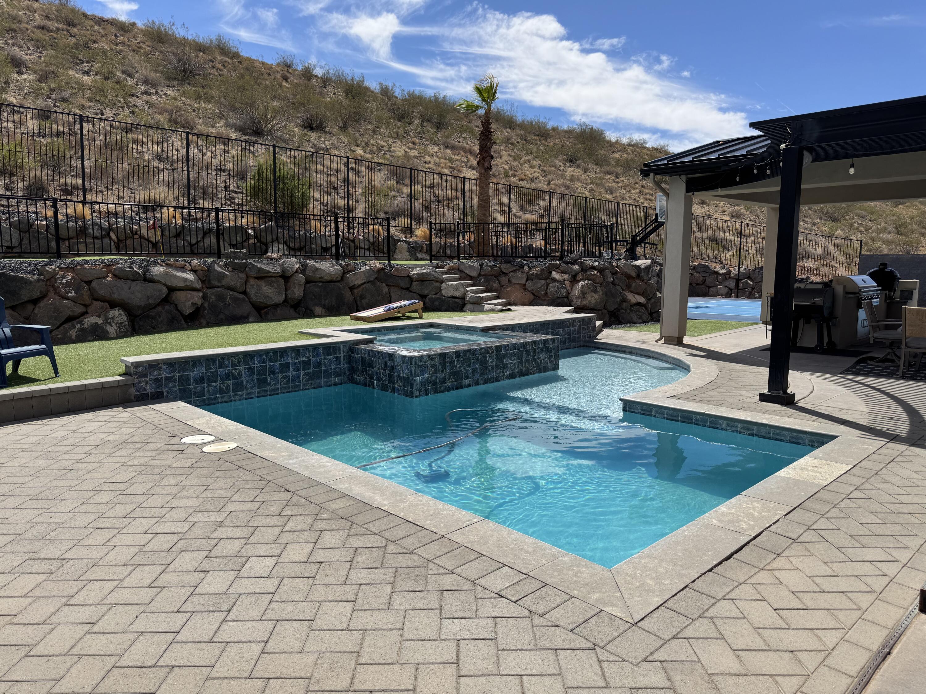 GOLF VIEW ESTATES AT COPPER ROCK - Residential