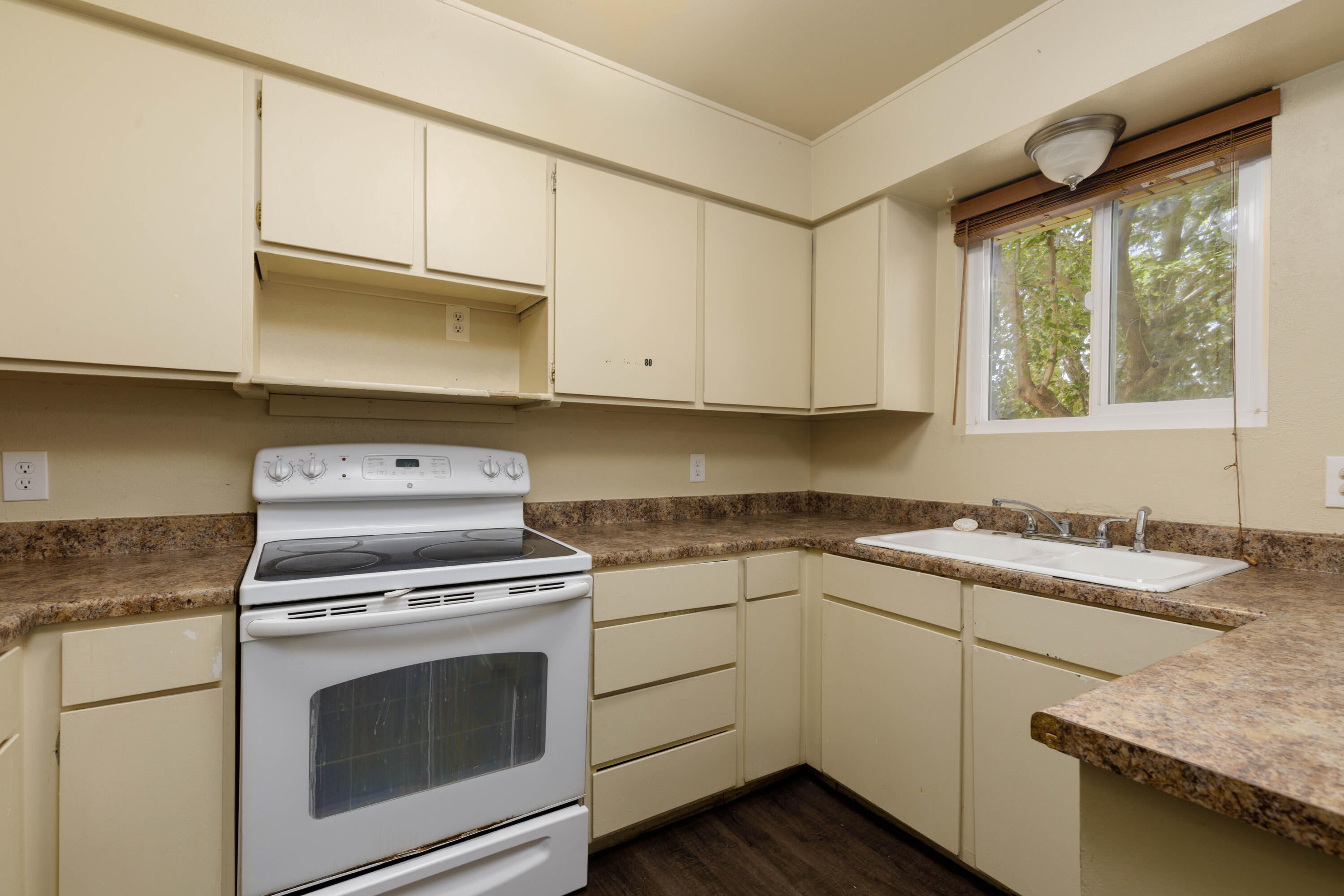 HURRICANE TOWNSITE - Residential