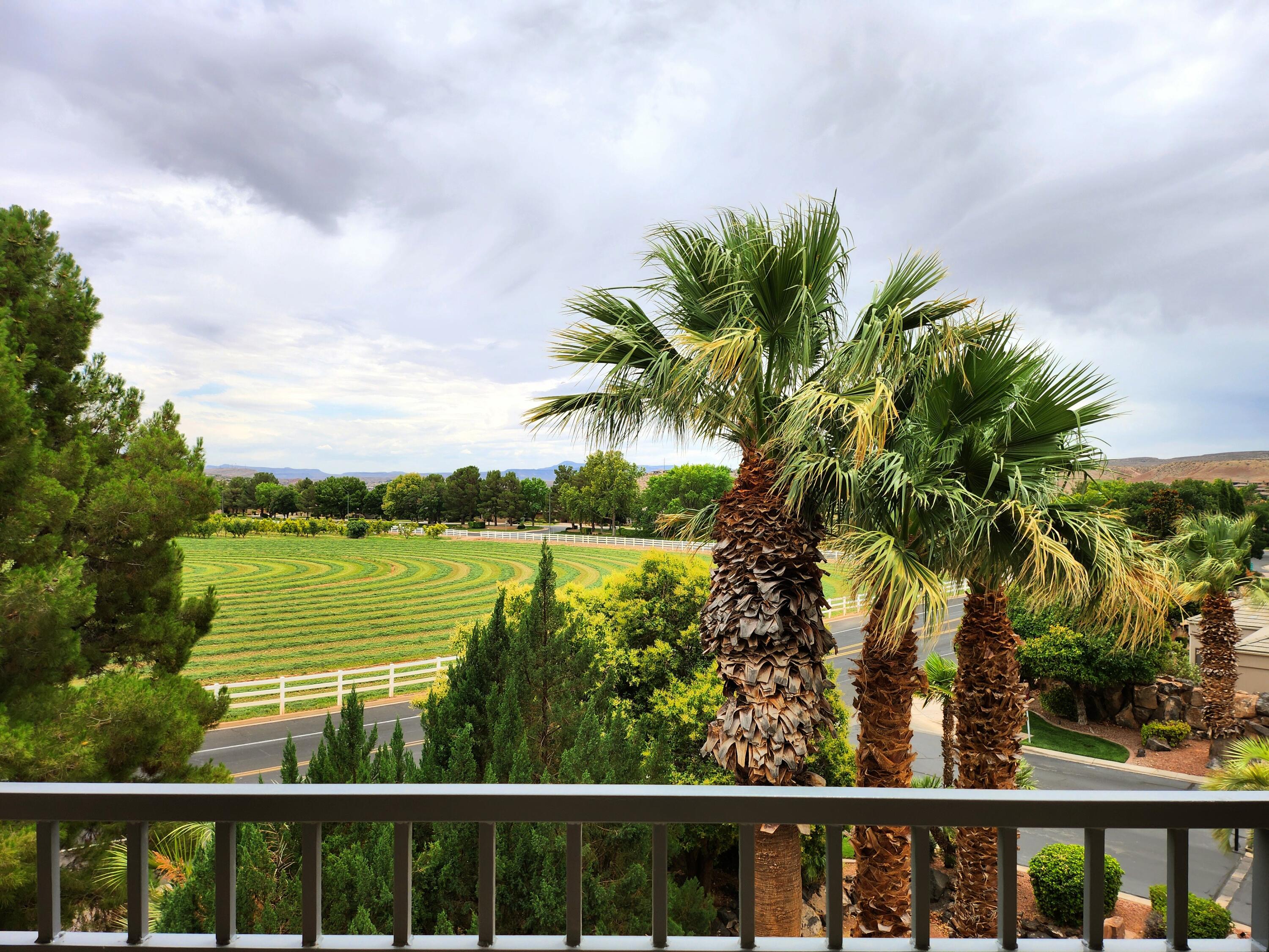 BLACKROCK CONDOS AT STONEBRIDGE - Residential