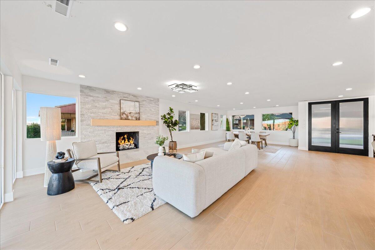 VALLEY VIEW HEIGHTS - Residential