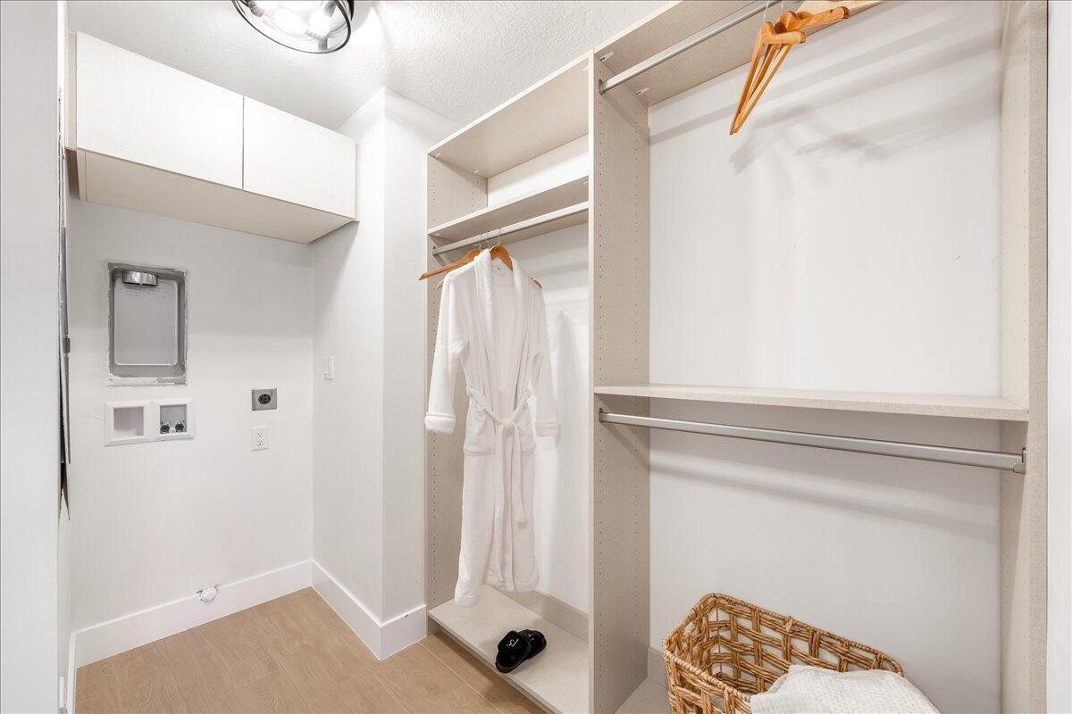 VALLEY VIEW HEIGHTS - Residential