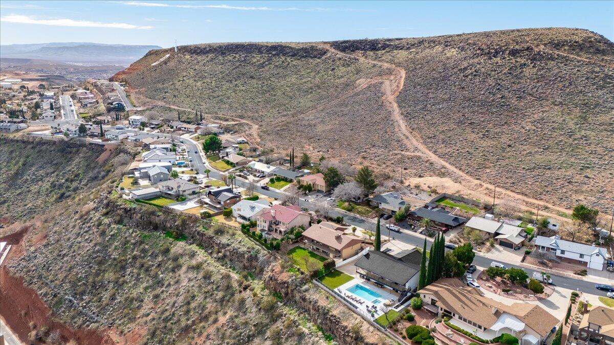 VALLEY VIEW HEIGHTS - Residential