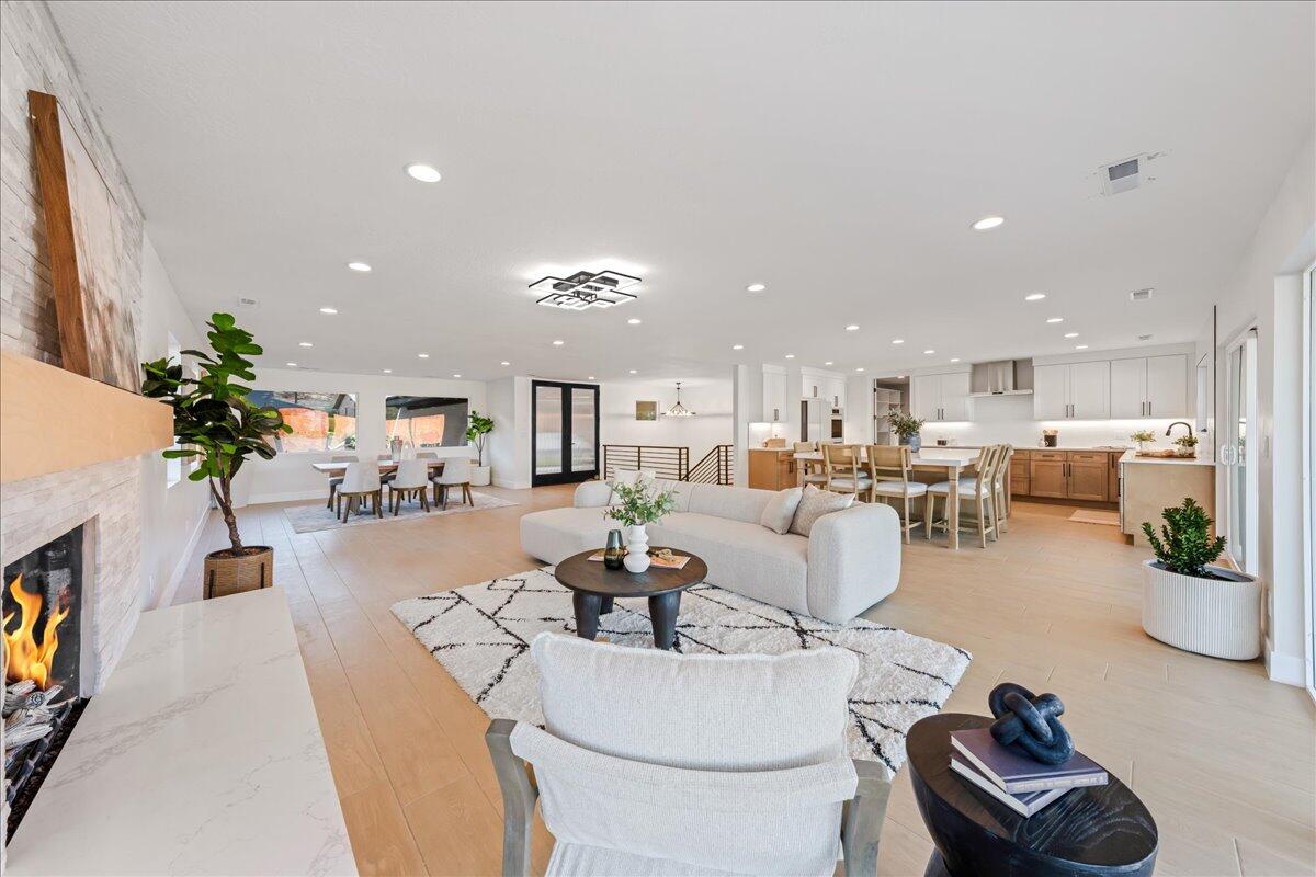 VALLEY VIEW HEIGHTS - Residential