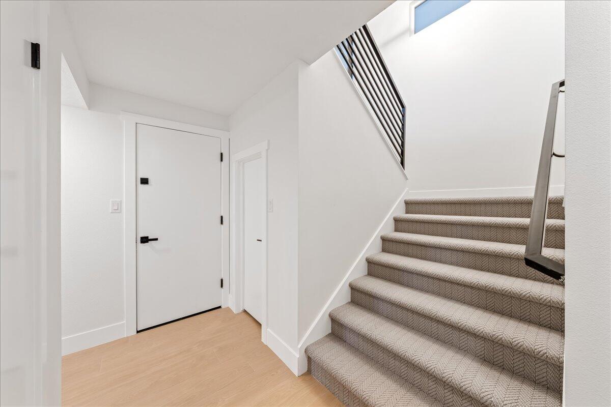 VALLEY VIEW HEIGHTS - Residential