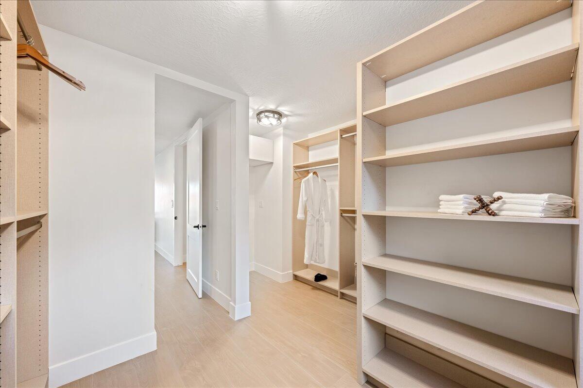 VALLEY VIEW HEIGHTS - Residential