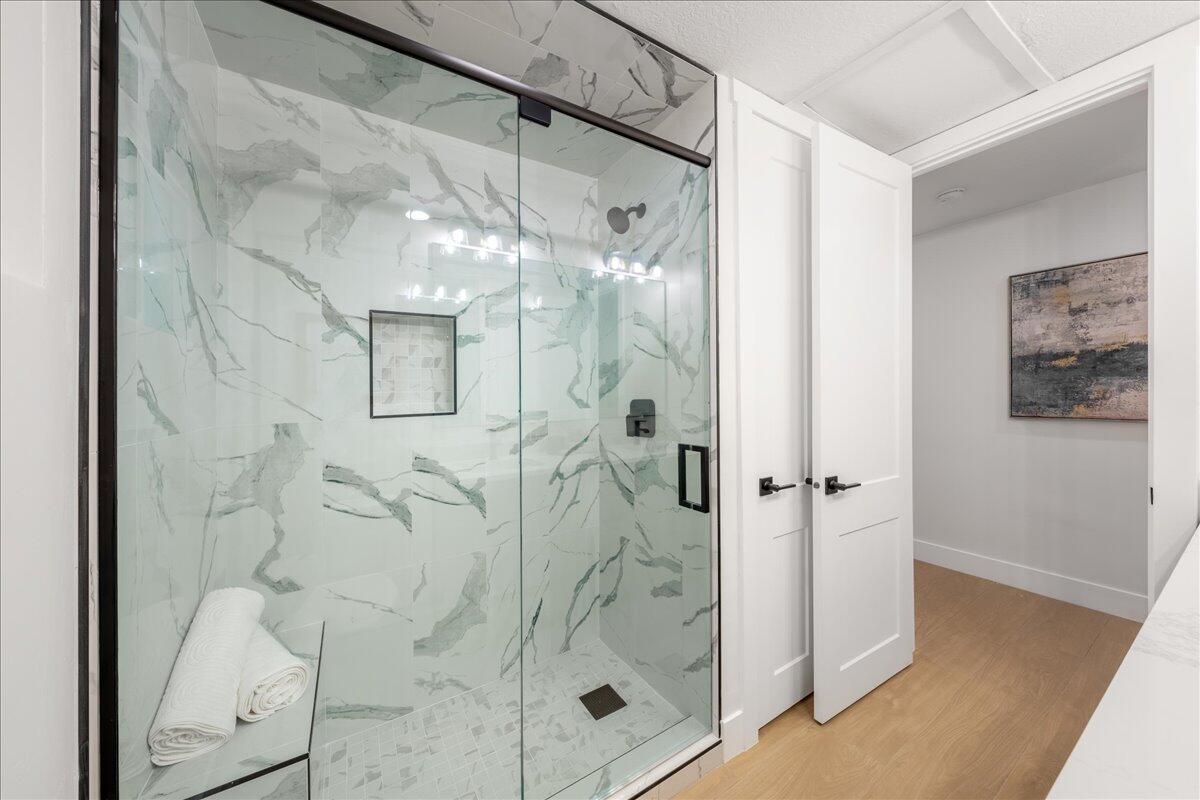 VALLEY VIEW HEIGHTS - Residential