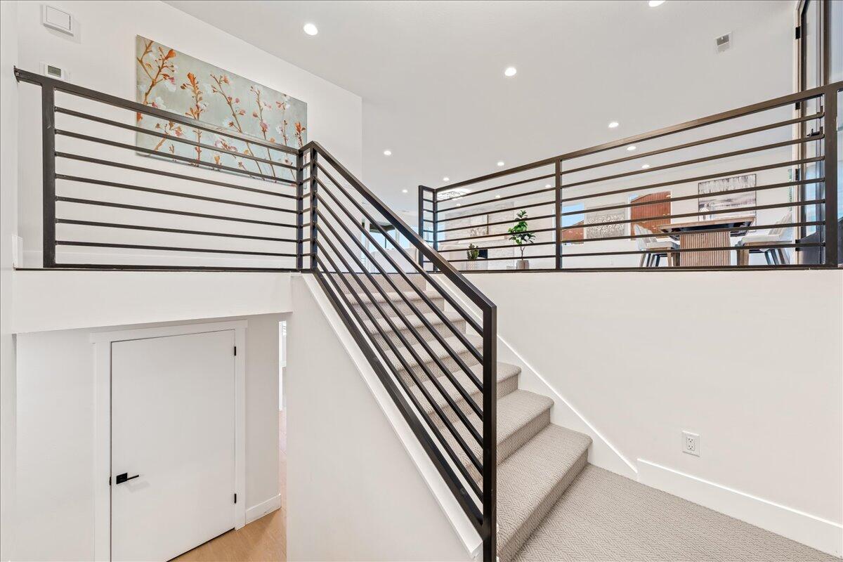 VALLEY VIEW HEIGHTS - Residential