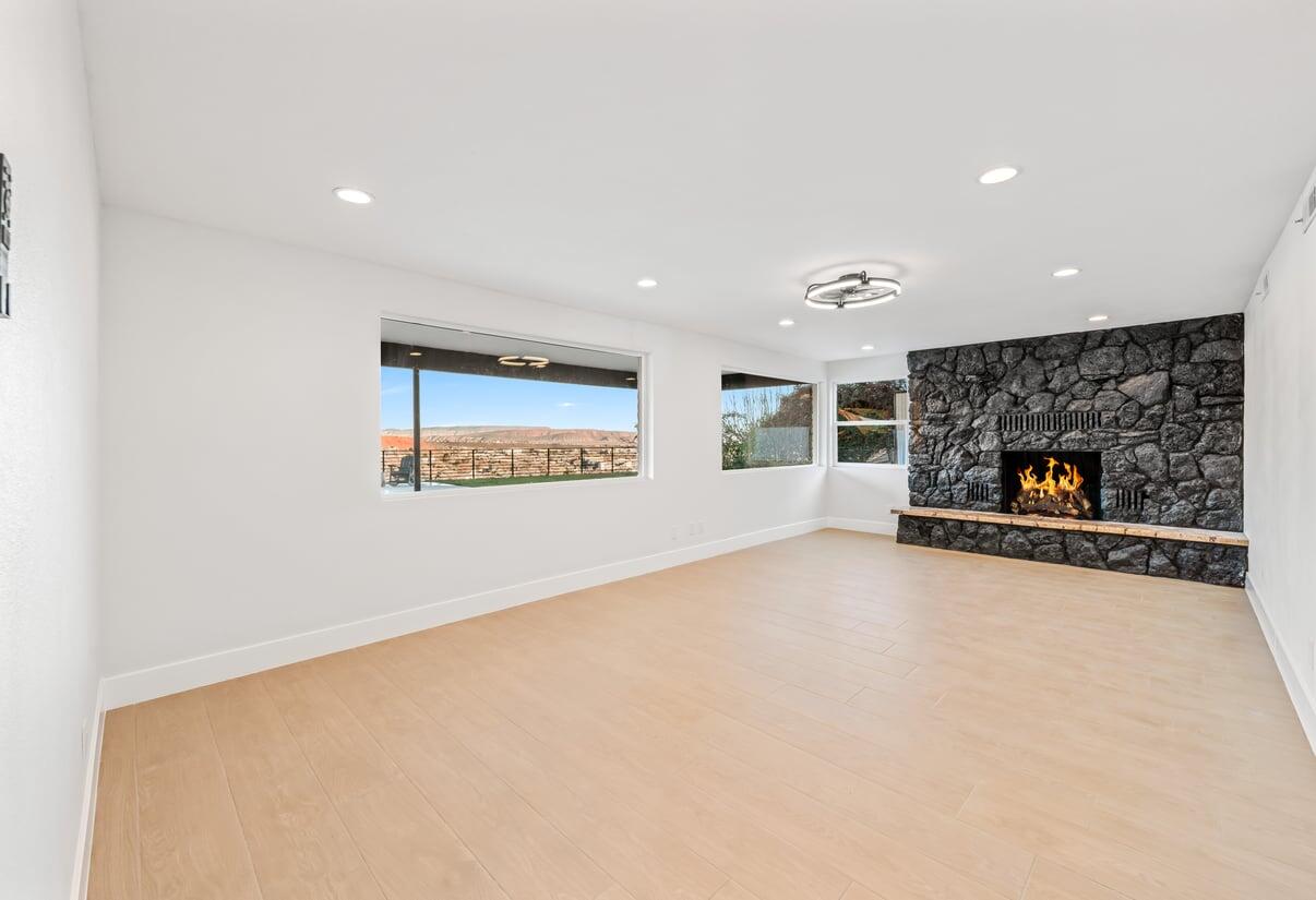 VALLEY VIEW HEIGHTS - Residential