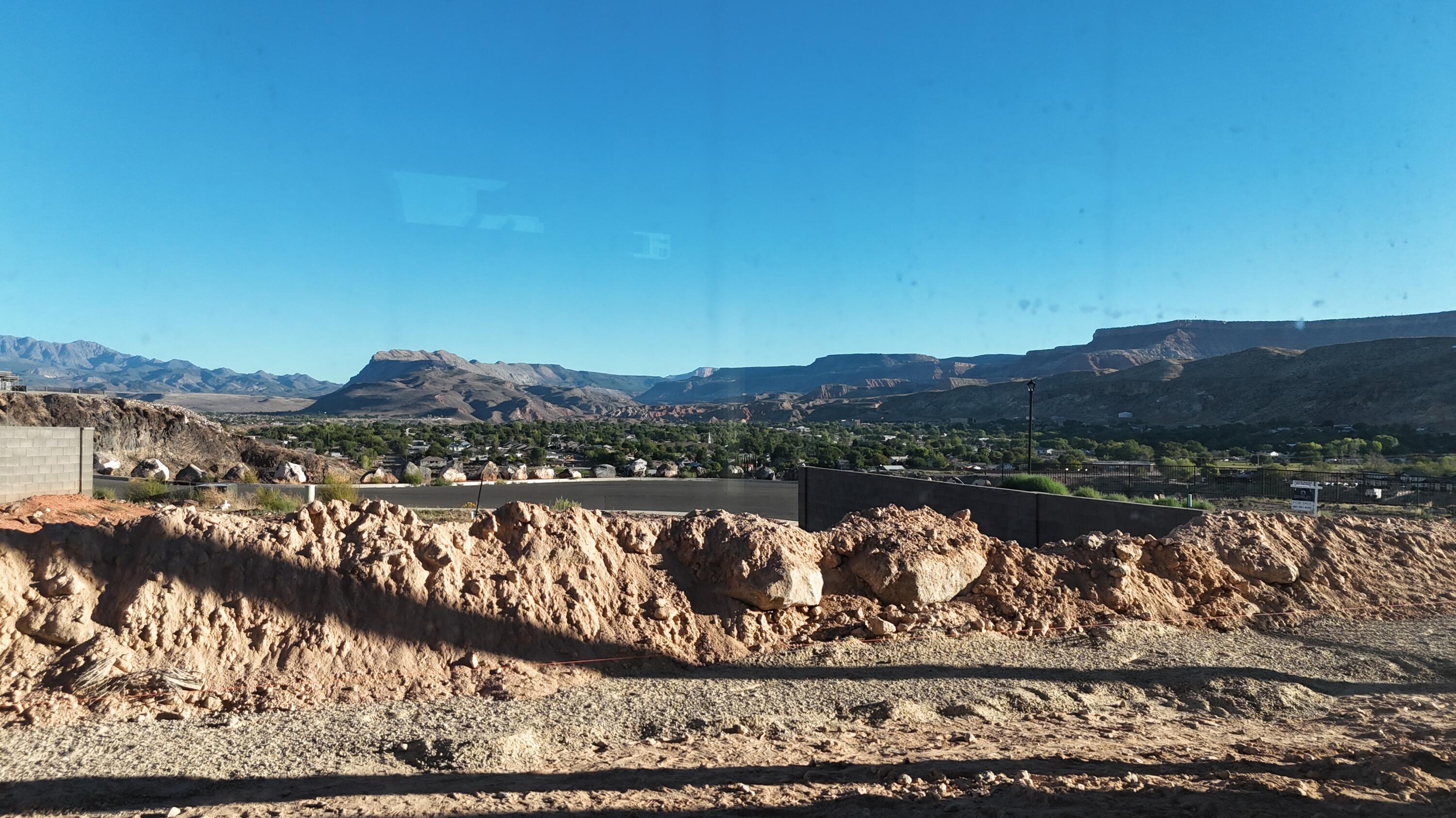 FALCON RIDGE - Residential