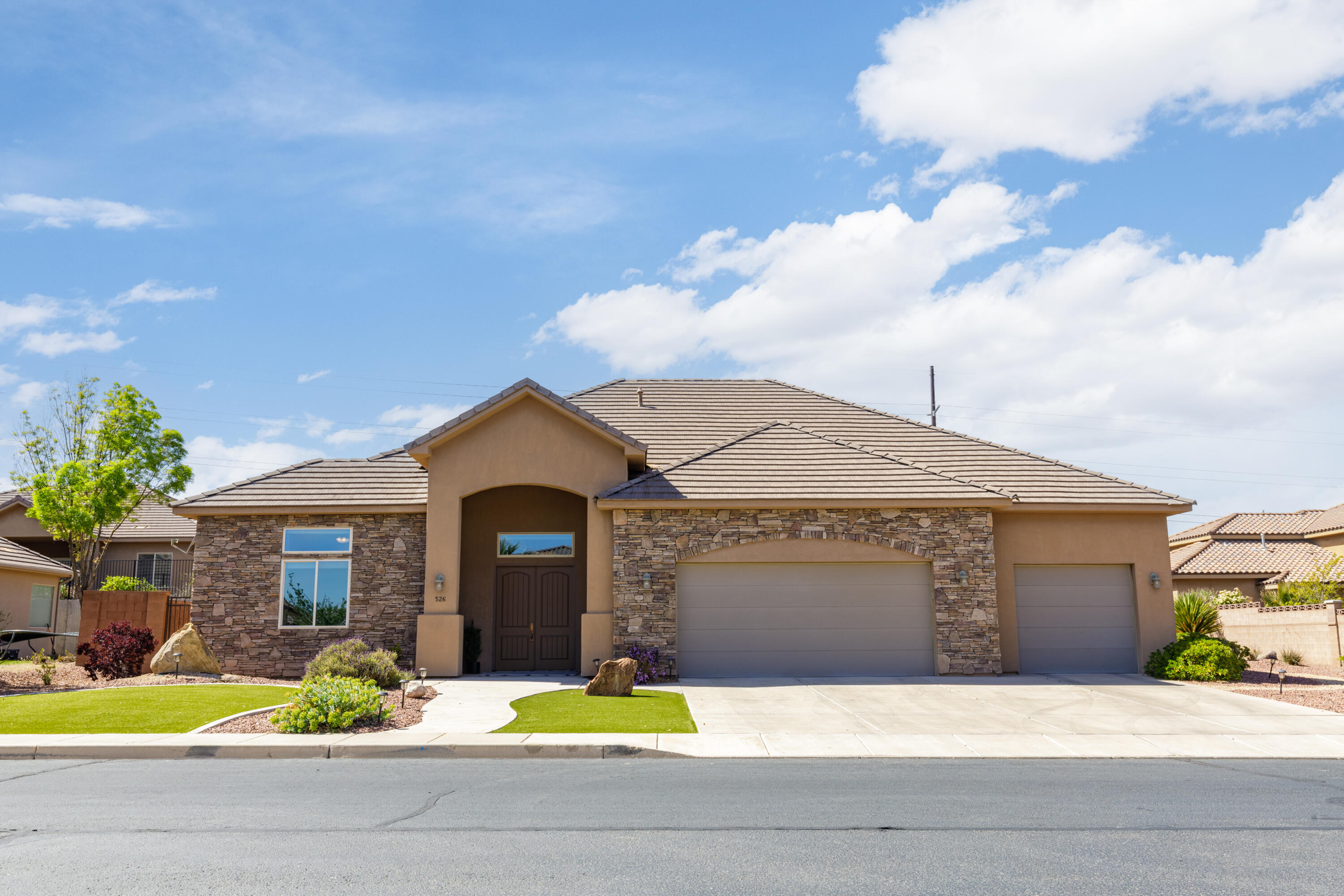 HIGHLANDS AT GREEN VALLEY - Residential