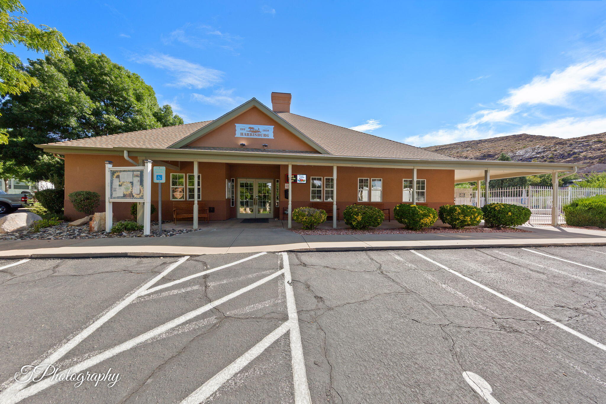 HARRISBURG LAKESIDE ESTATES - Residential