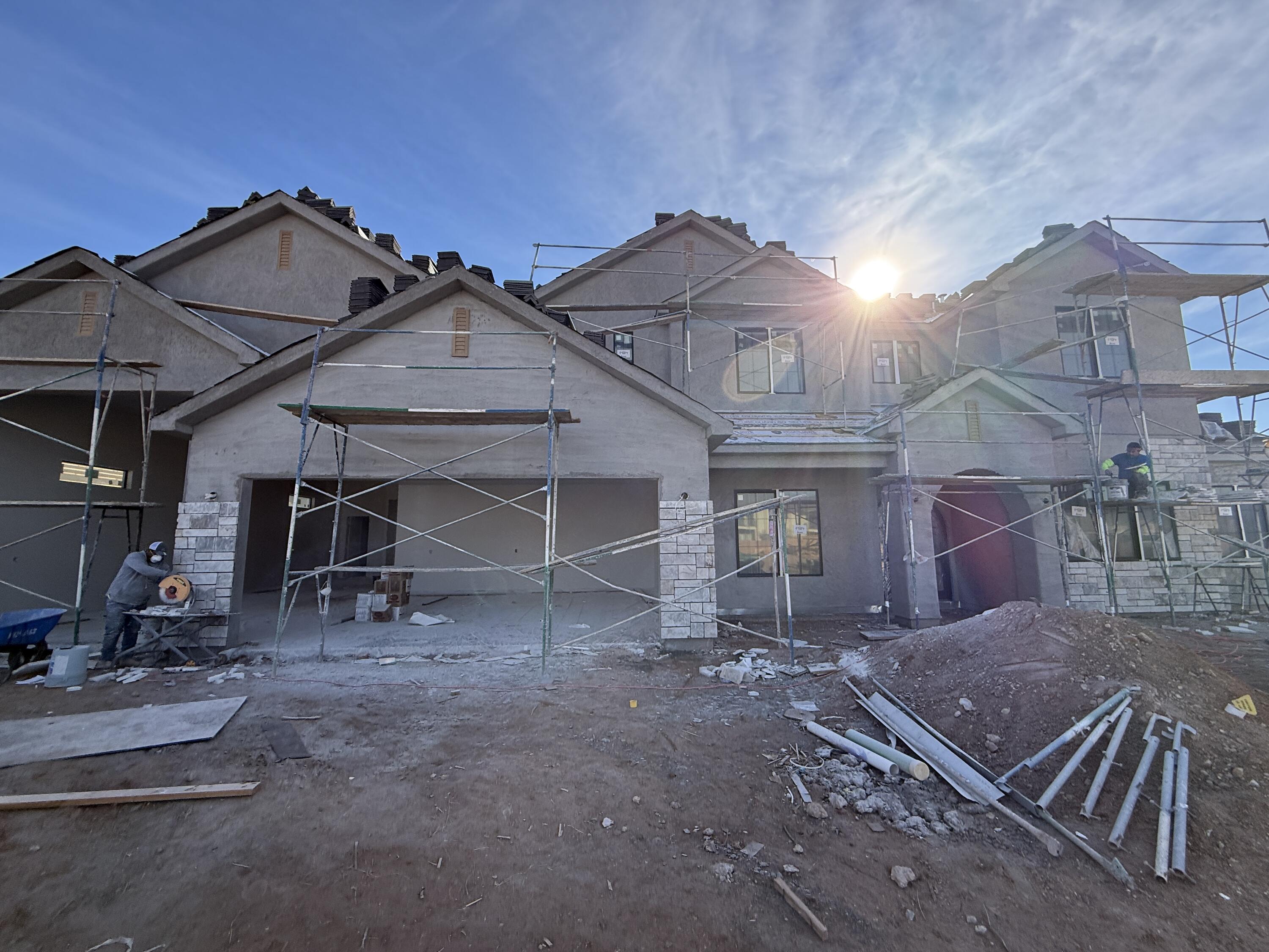 MOORLAND PARK - Residential