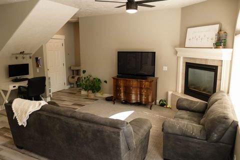 Tiny photo for 40 N STONE MOUNTAIN DR, Saint George, UT 84770 (MLS # 26-268526)