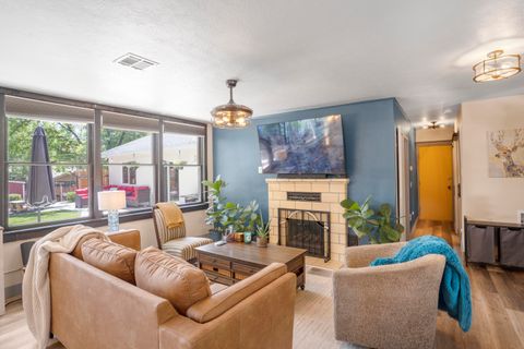 Tiny photo for 443 W 300 N, Saint George, UT 84770 (MLS # 26-271945)