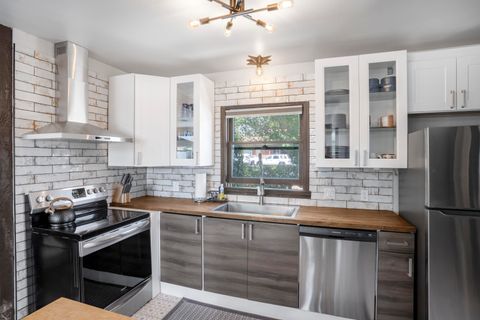 Tiny photo for 443 W 300 N, Saint George, UT 84770 (MLS # 26-271945)