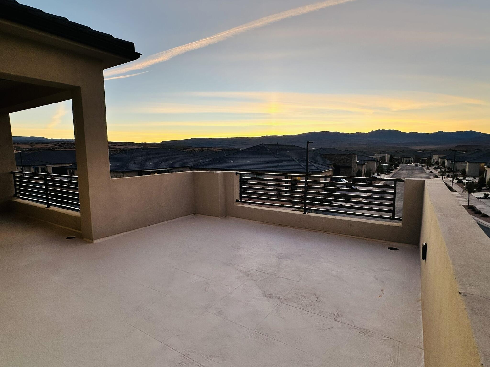 VILLAS AT SUN RIVER - Residential