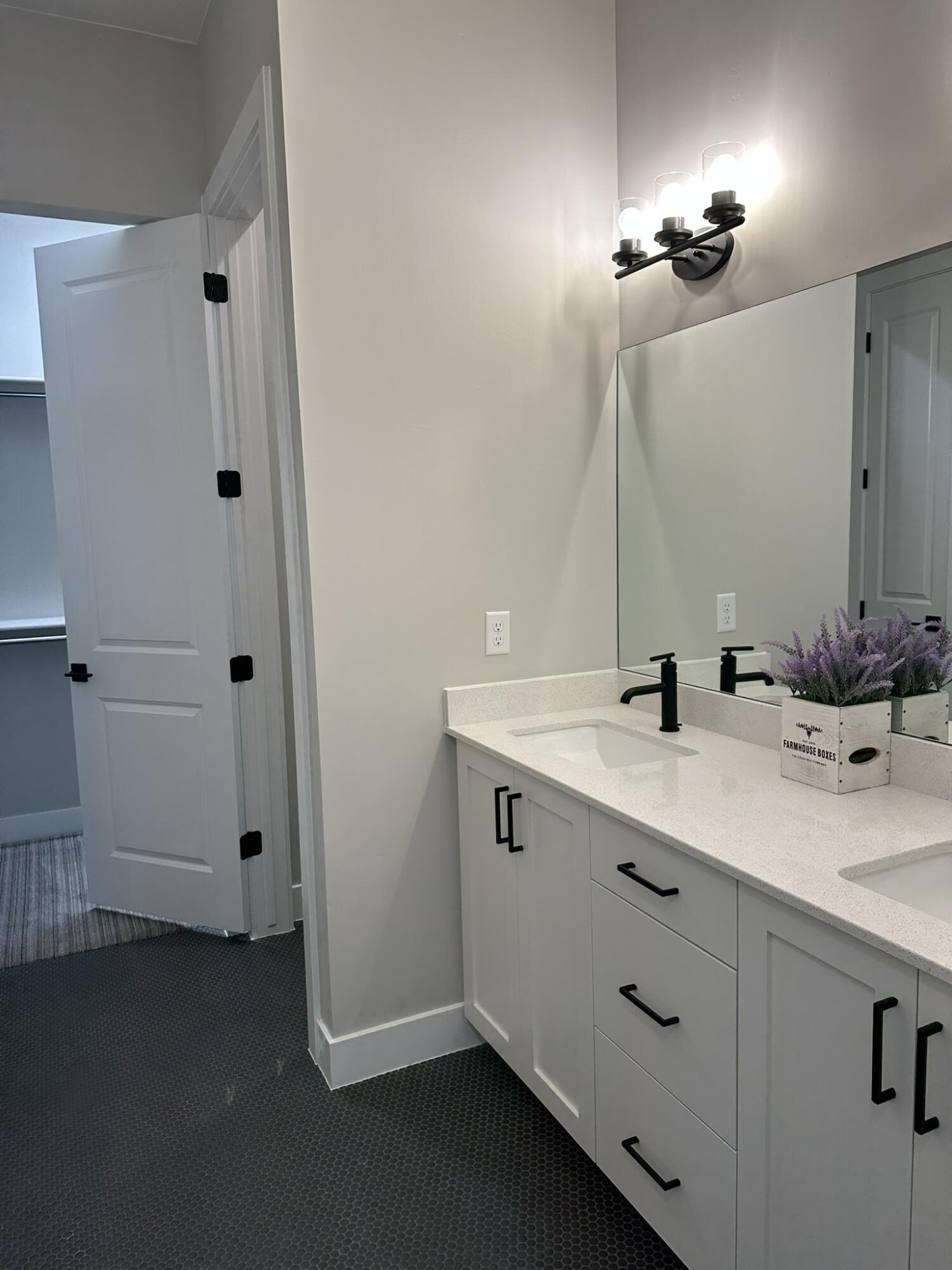 VILLAS AT SUN RIVER - Residential