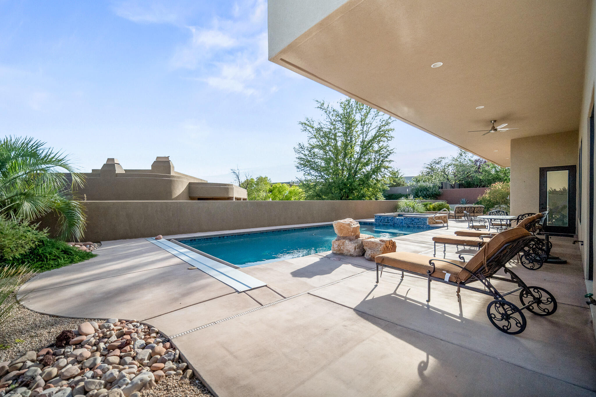 LEDGES OF SG ST GEORGE - Residential