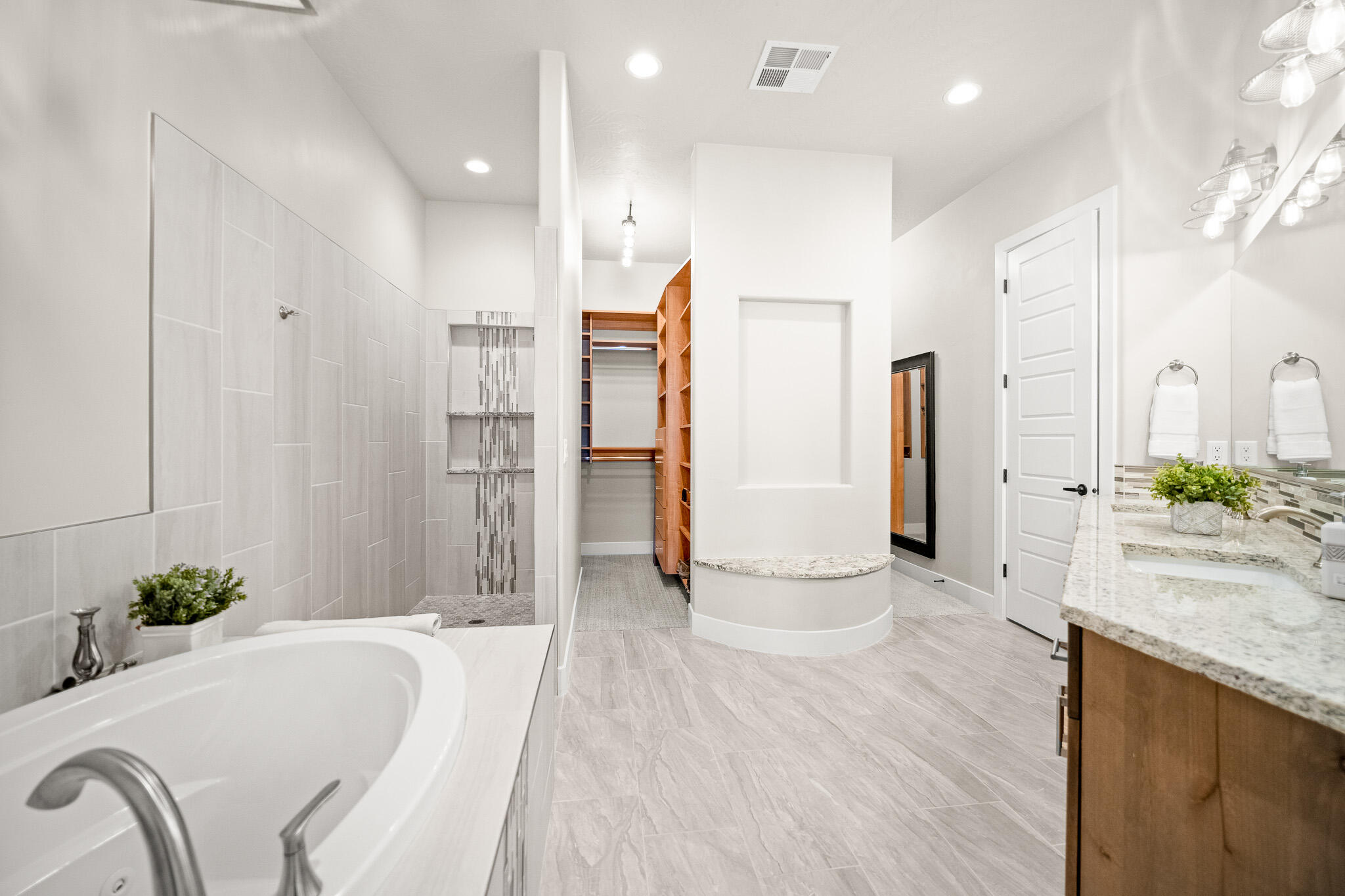 LEDGES OF SG ST GEORGE - Residential