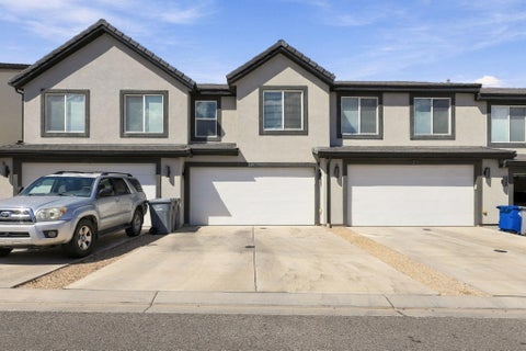 Photo of 3315 E Elkhorn LN, Washington, UT 84780 (MLS # 26-276078)