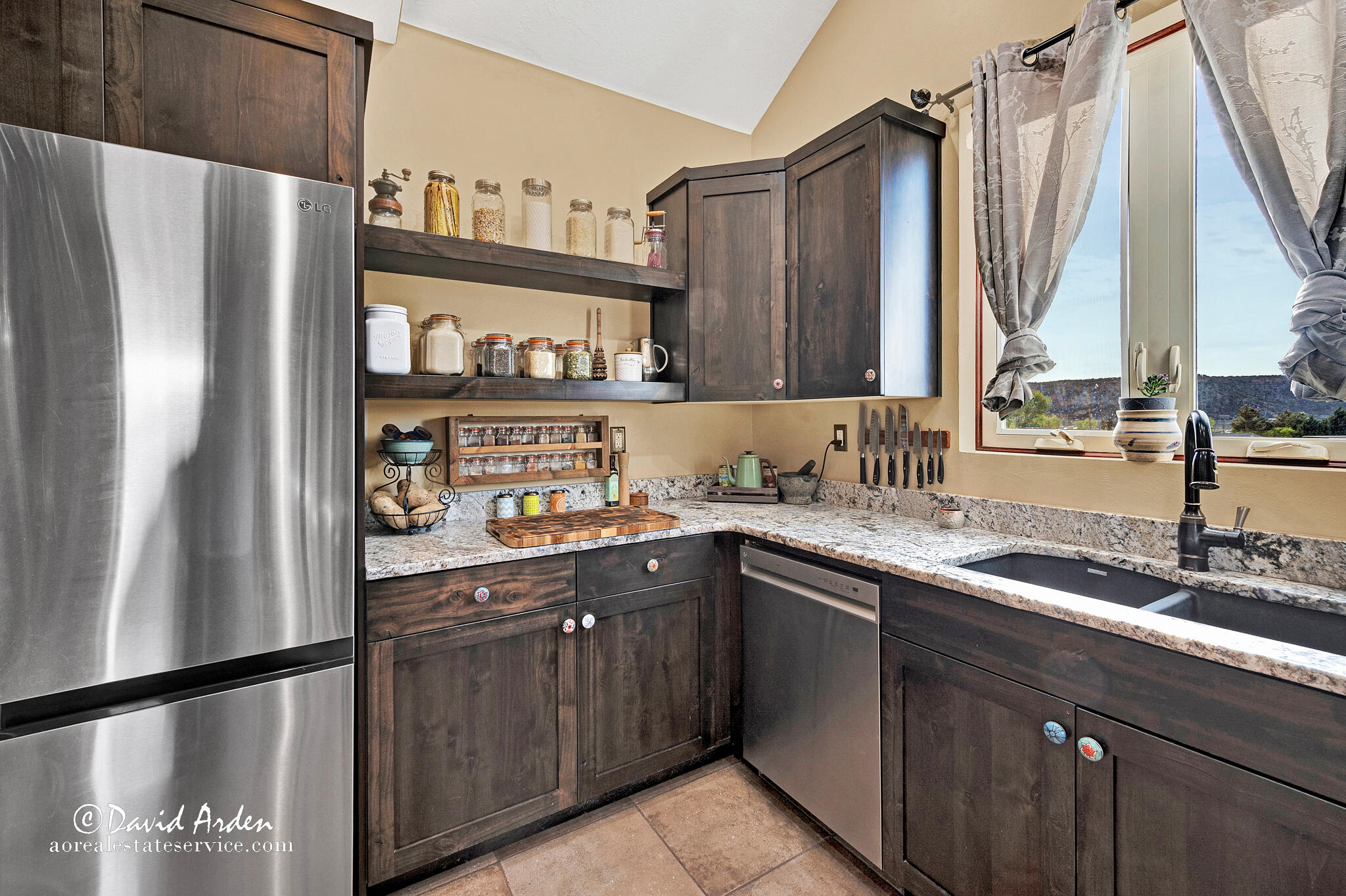 APPLE VALLEY RANCH - Residential