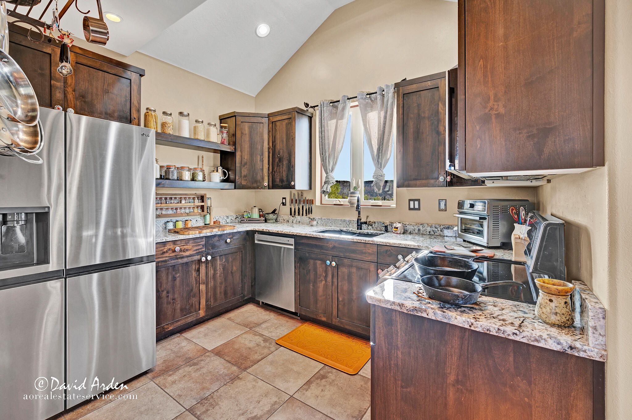 APPLE VALLEY RANCH - Residential