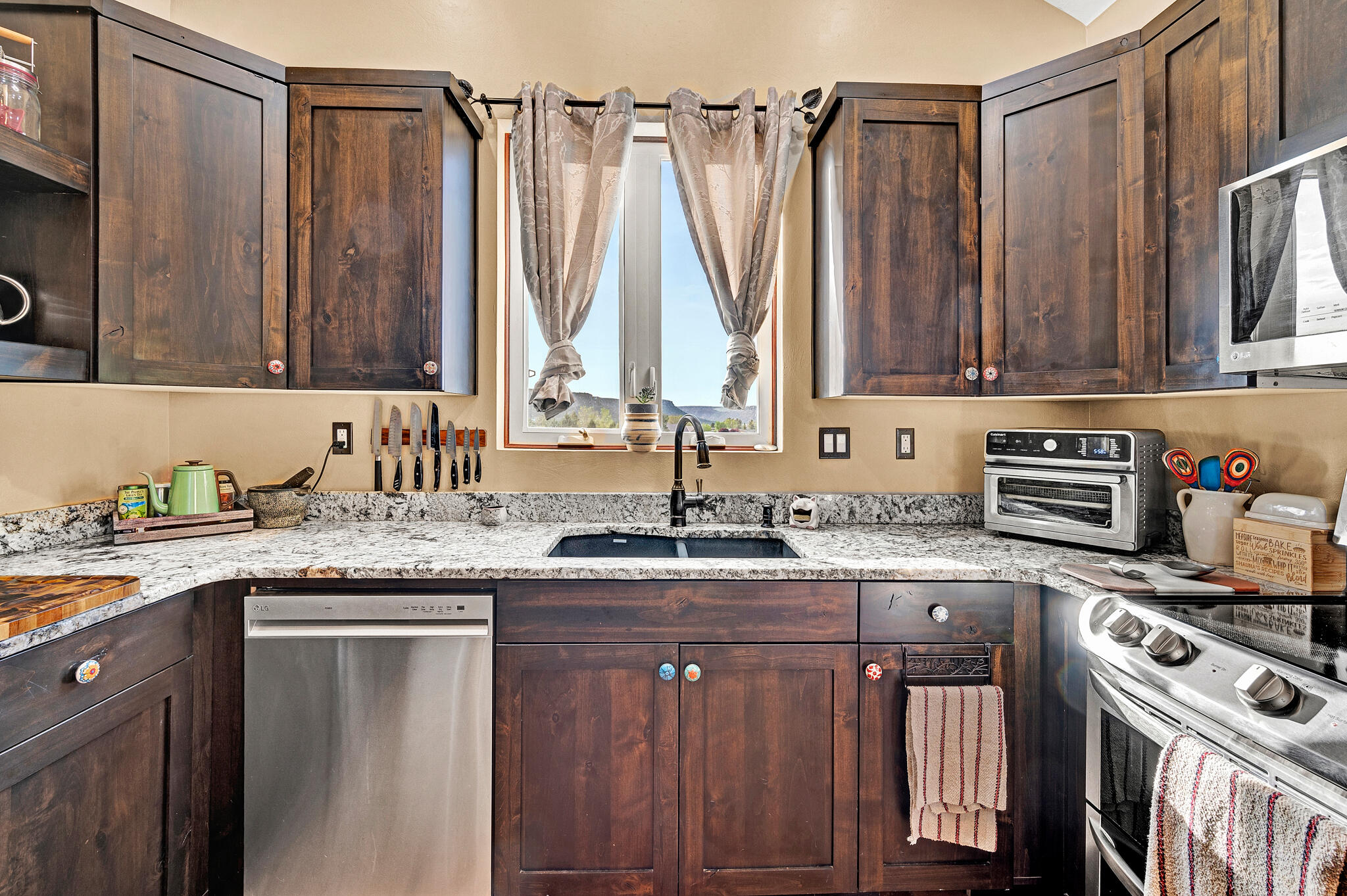 APPLE VALLEY RANCH - Residential