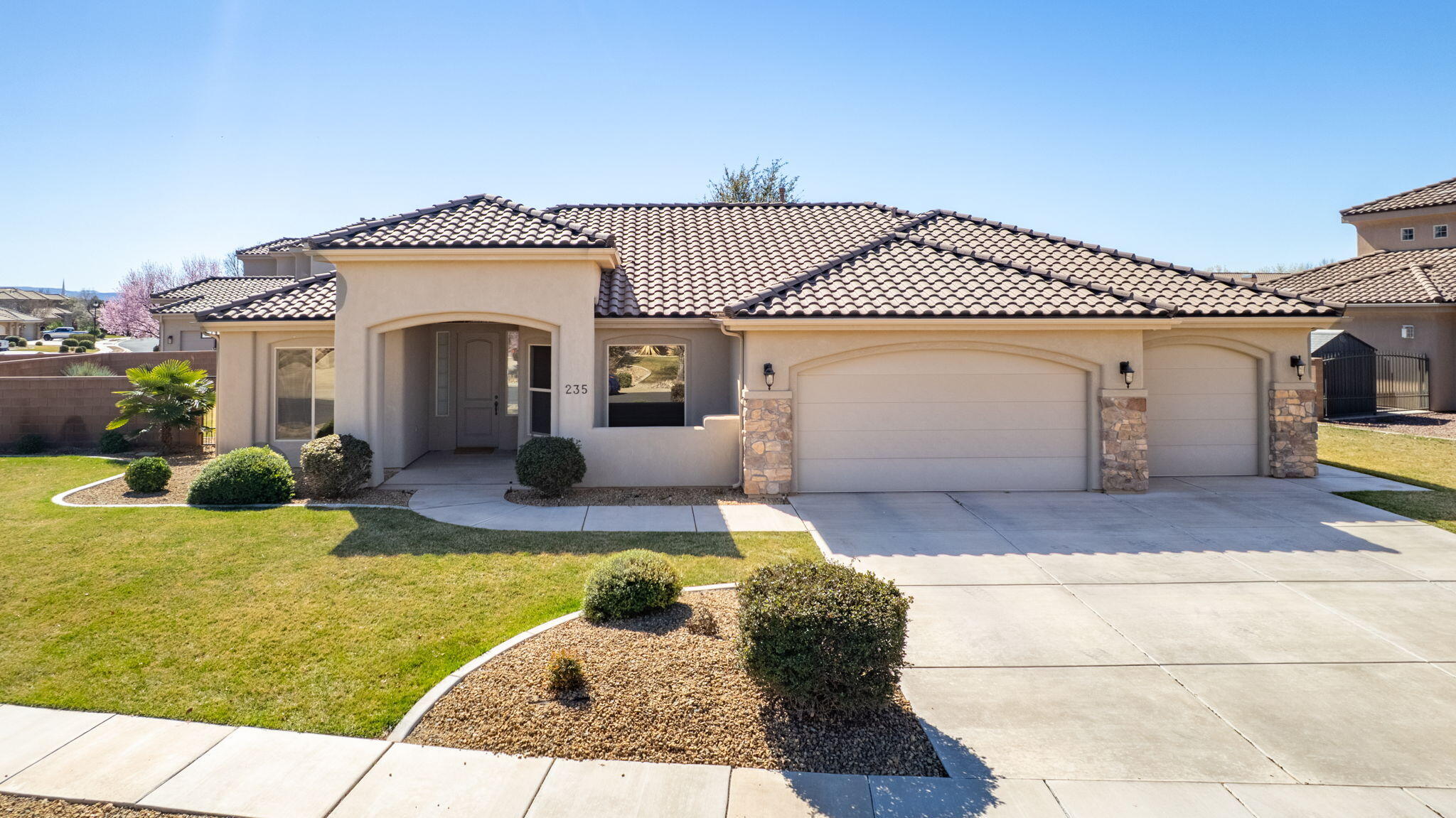 SUMMERFIELD LANE - Residential