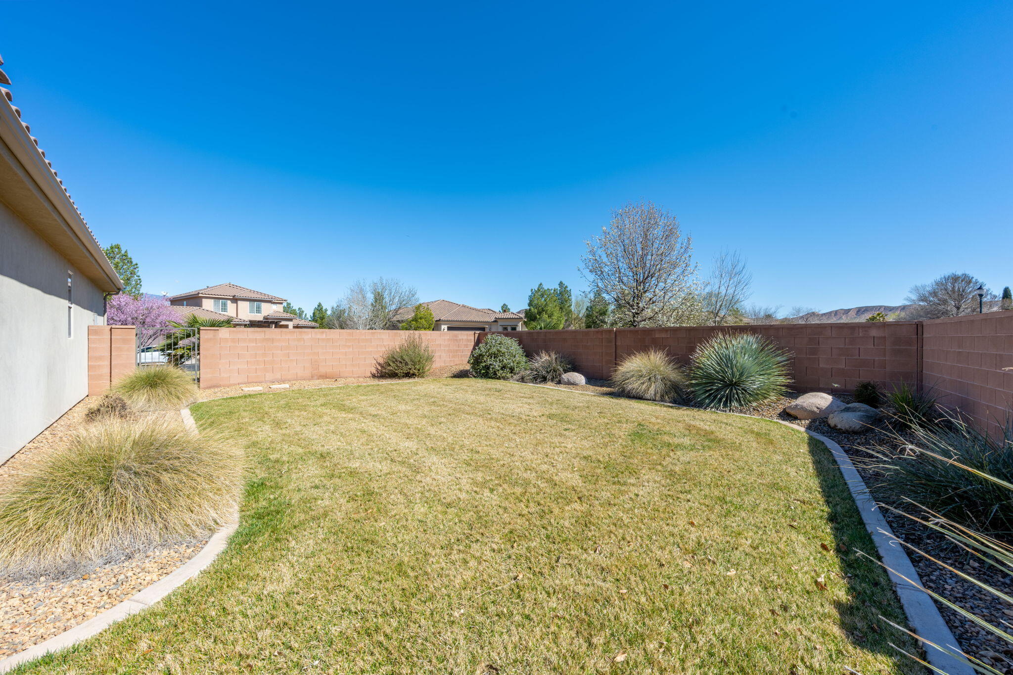 SUMMERFIELD LANE - Residential