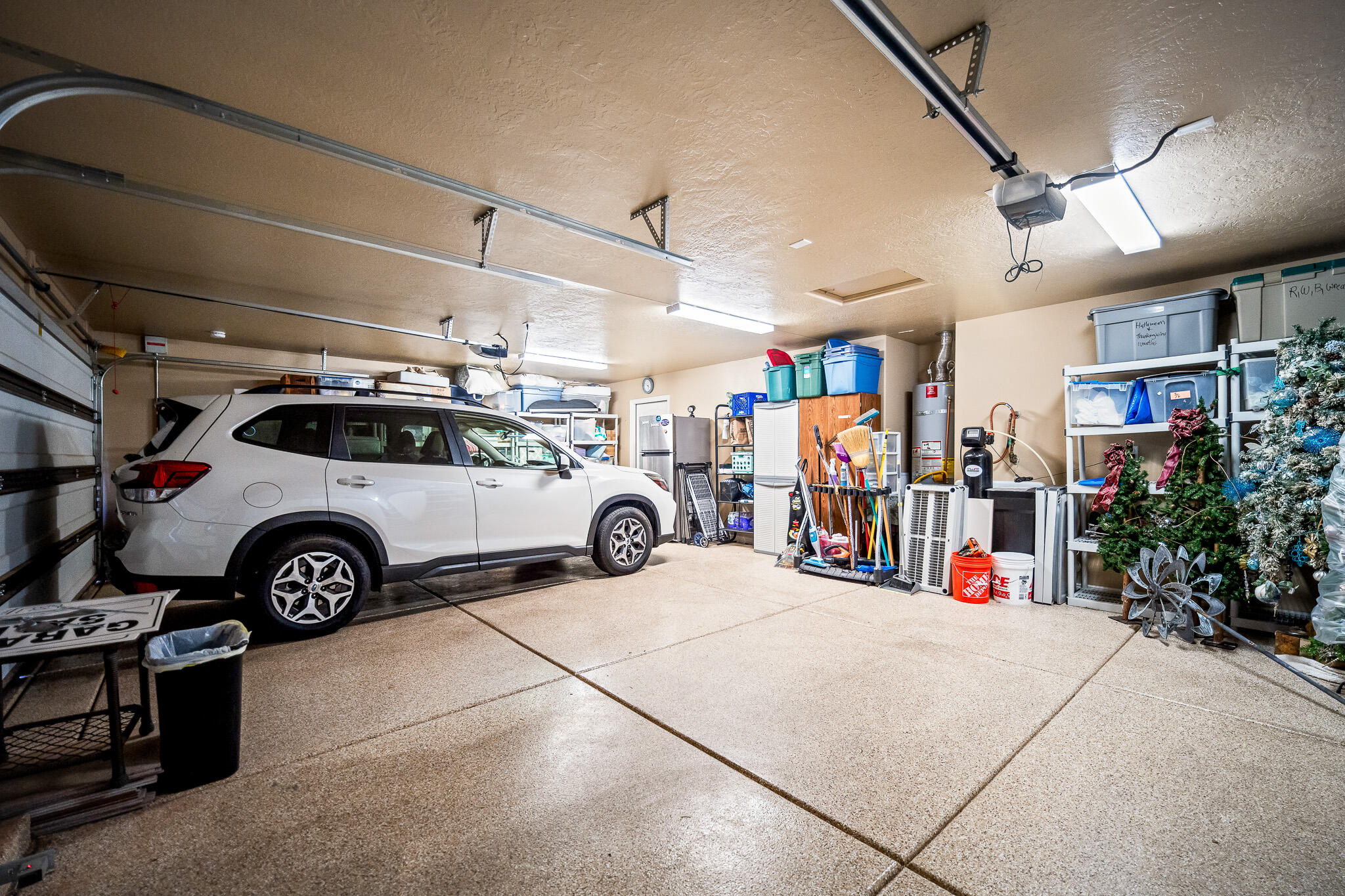 DESERT ROSE - Residential