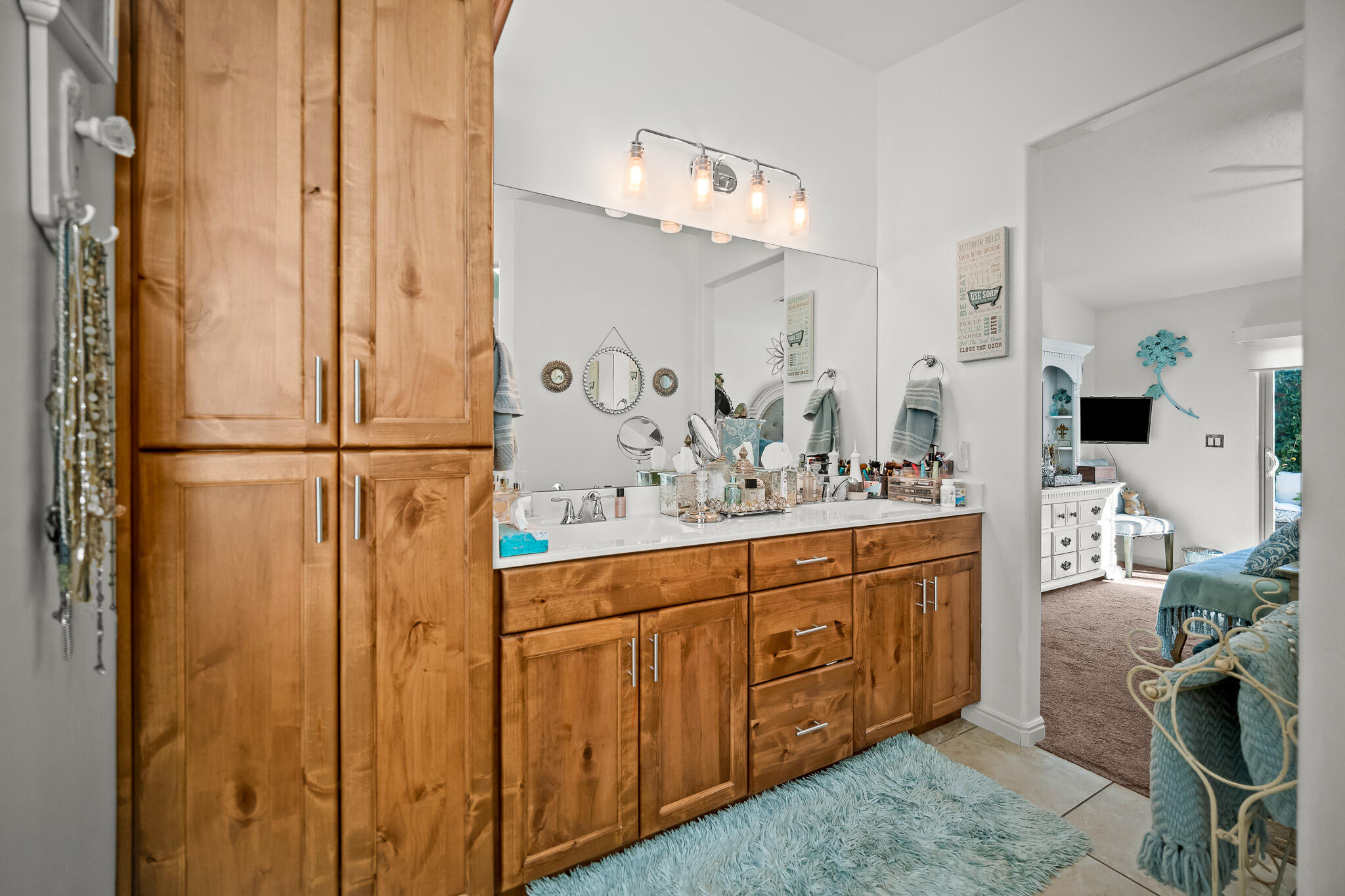 DESERT ROSE - Residential