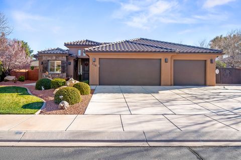 Tiny photo for 328 E Desert Gardens LN, Ivins, UT 84738 (MLS # 26-270272)