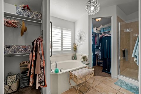 Tiny photo for 328 E Desert Gardens LN, Ivins, UT 84738 (MLS # 26-270272)