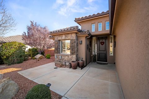 Tiny photo for 328 E Desert Gardens LN, Ivins, UT 84738 (MLS # 26-270272)
