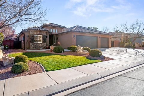 Tiny photo for 328 E Desert Gardens LN, Ivins, UT 84738 (MLS # 26-270272)