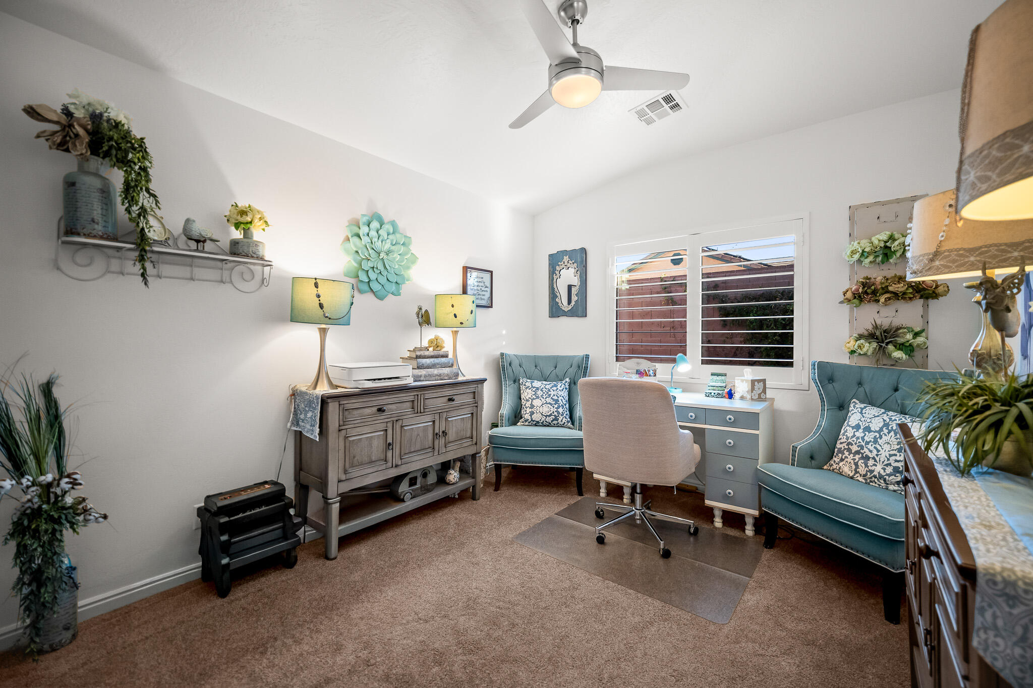 DESERT ROSE - Residential