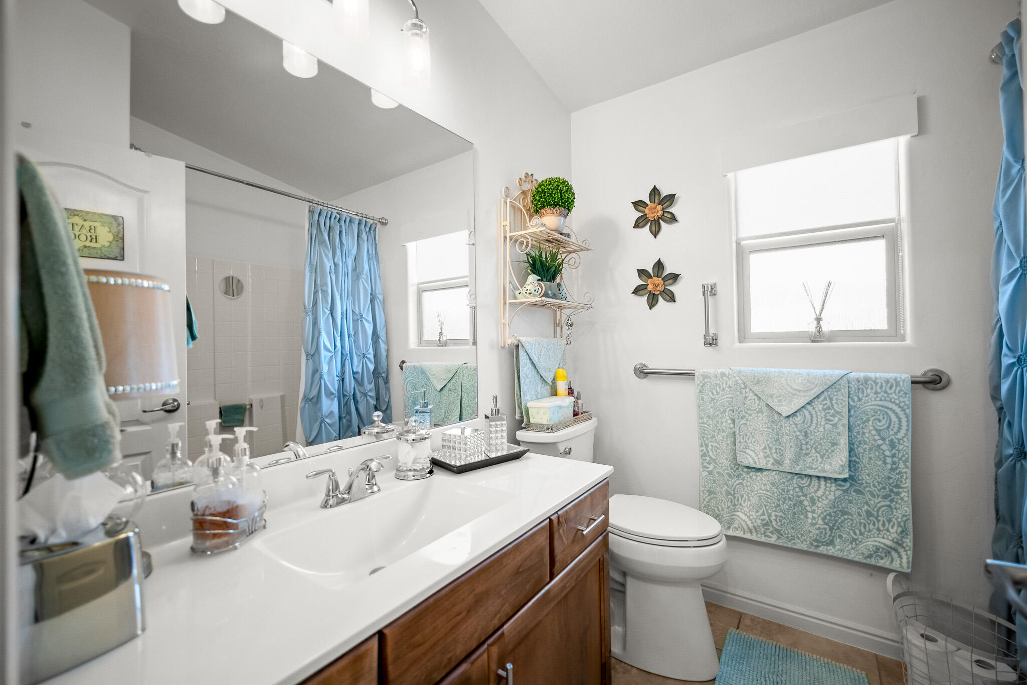 DESERT ROSE - Residential