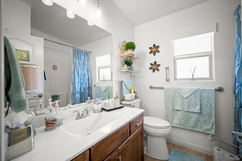 Tiny photo for 328 E Desert Gardens LN, Ivins, UT 84738 (MLS # 26-270272)