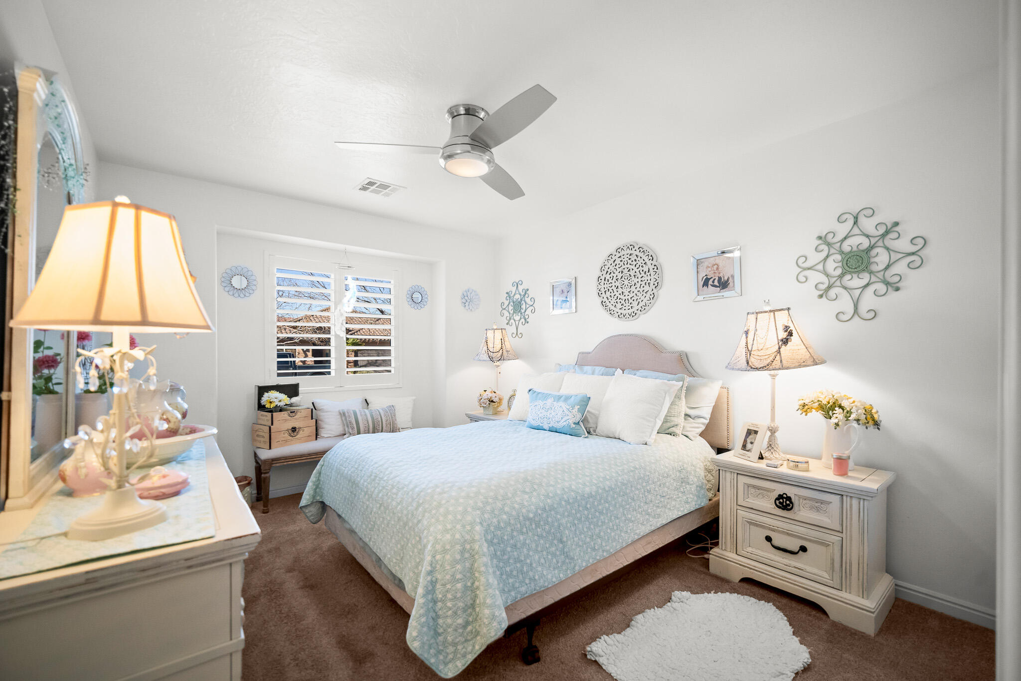 DESERT ROSE - Residential