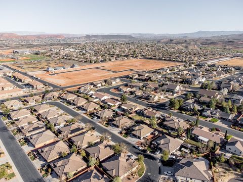 Tiny photo for 328 E Desert Gardens LN, Ivins, UT 84738 (MLS # 26-270272)