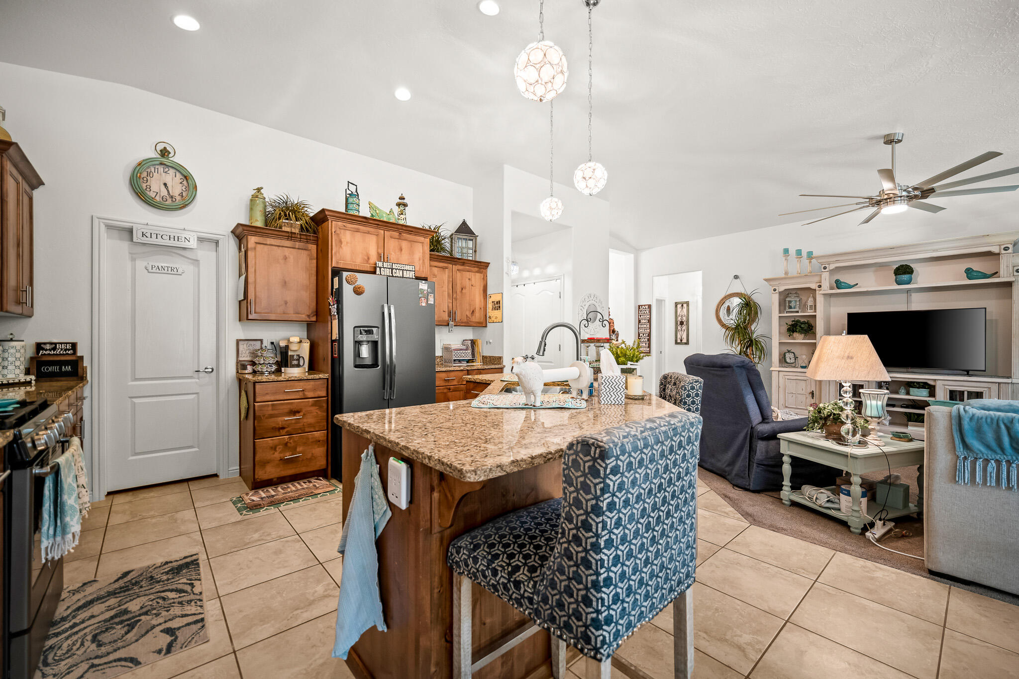 DESERT ROSE - Residential